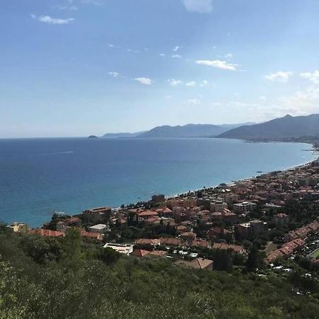 Casa Indipendente Su Due Livelli In Liguria-Vista Mare 6-7 Posti Apartment Magliolo Luaran gambar