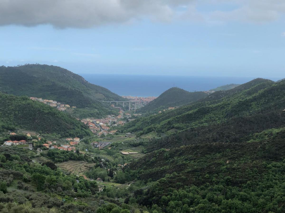 Casa Indipendente Su Due Livelli In Liguria-Vista Mare 6-7 Posti Apartment Magliolo Luaran gambar